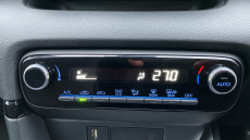 Toyota Yaris 1.5 Hybrid Design 5dr CVT Hybrid Hatchback